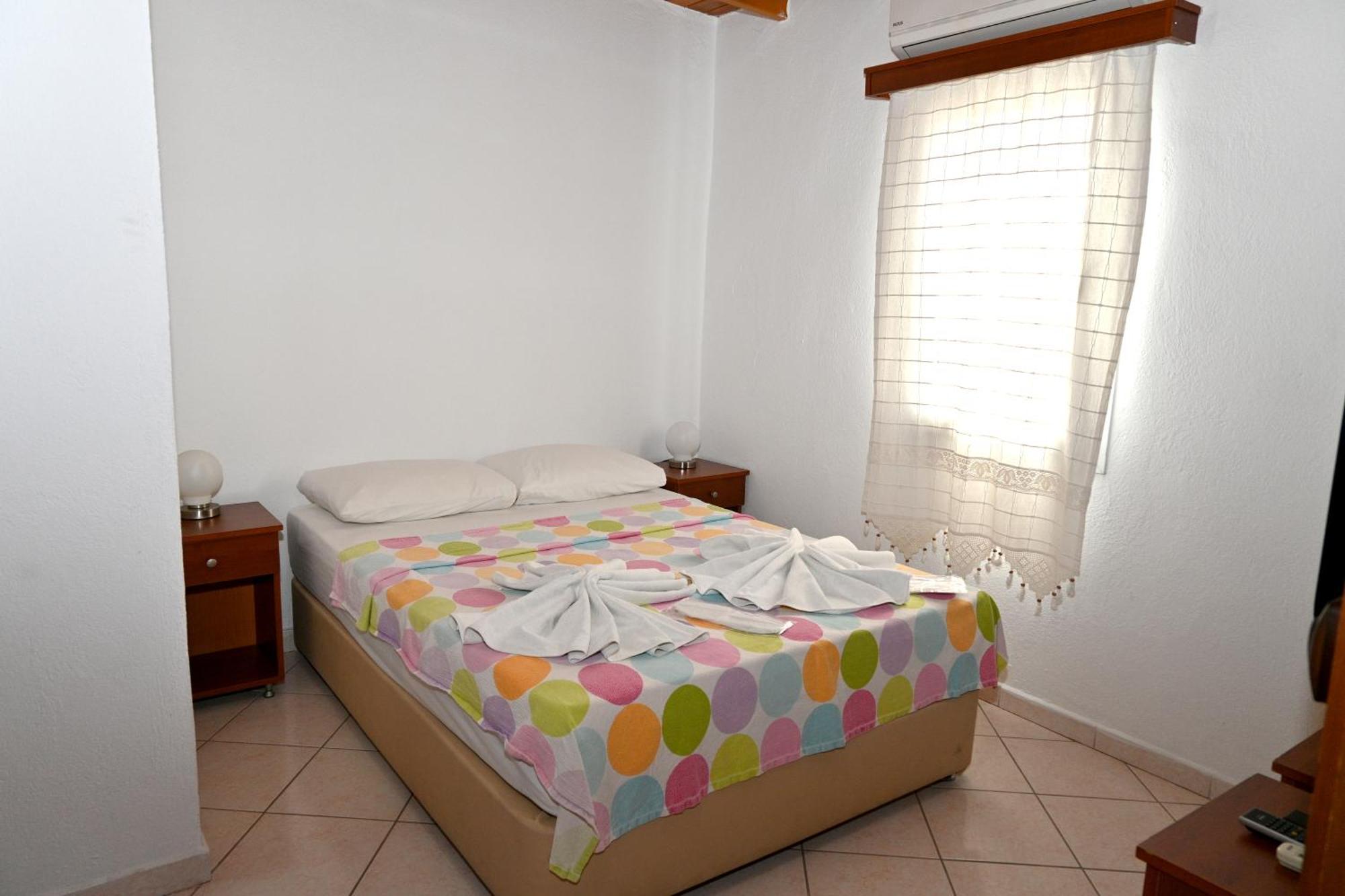 Melis Pansiyon Bodrum Exterior foto