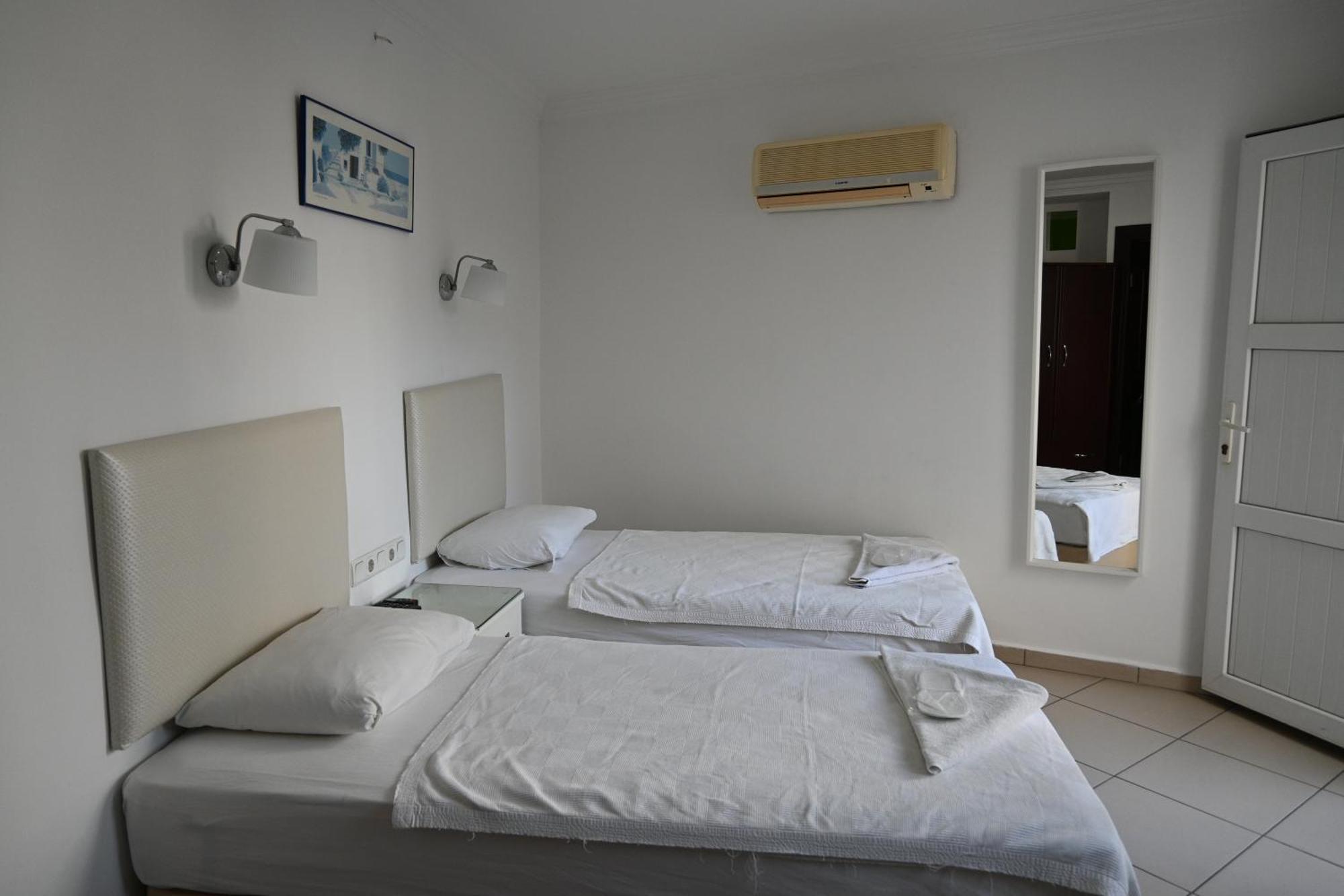 Melis Pansiyon Bodrum Exterior foto