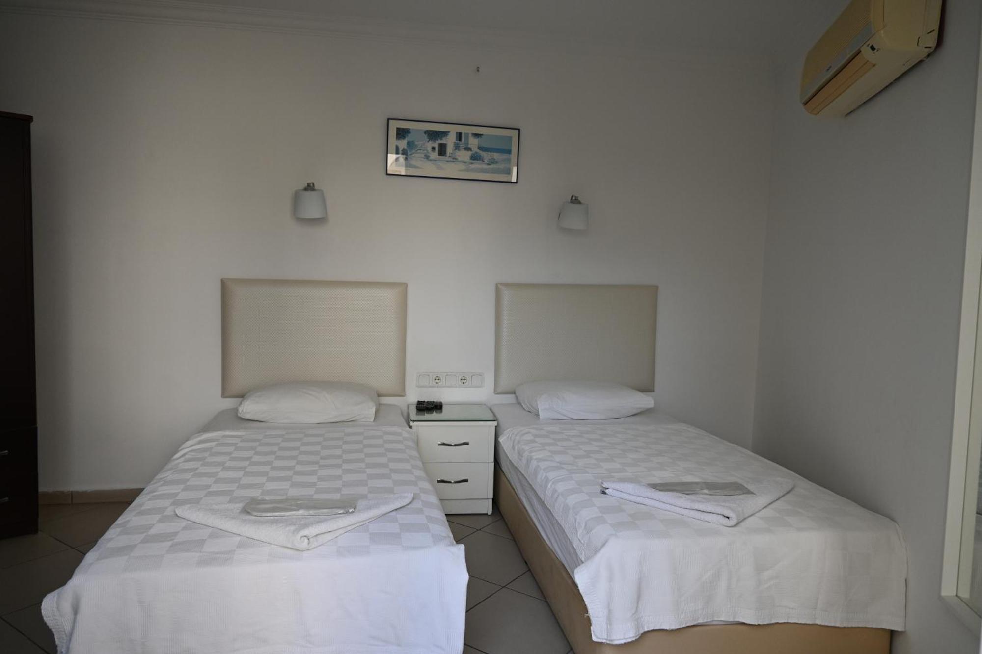 Melis Pansiyon Bodrum Exterior foto
